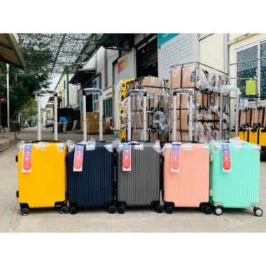 Vali Nhựa Hùng Phát Uzo 218 size 20-24 mẫu mới - Chính hãng, giá tốt 379.000₫ 8