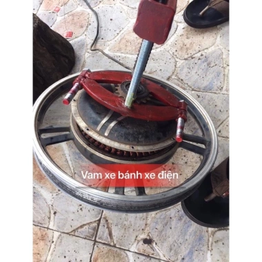 Vam bánh sau xe ga 4 chức năng - Giá 305.000đ, bảo vệ xe, tăng tiện nghi 4