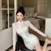 Váy sườn xám ôm body ren hoa cổ đứng, nút chéo ngực, xẻ đùi quyến rũ - chỉ 415k 8