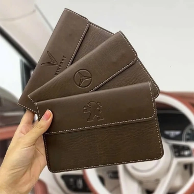 Ví da XCHAT đựng giấy tờ ô tô, bóp đăng kiểm in logo, chất liệu bền đẹp - 30.000₫