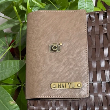 Ví hộ chiếu da cao cấp khắc tên, tặng 02 charm - Giá chỉ 70.000₫ 7
