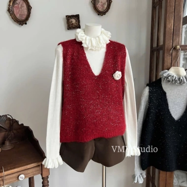 VMY Studio áo len cổ tay bèo + áo gile đính hoa sang trọng - Trang phục nữ Tết QCCC 4 VMY Studio áo len cổ tay bèo + áo gile đính hoa sang trọng - Trang phục nữ Tết QCCC 4