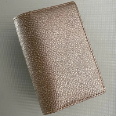 Vỏ bọc hộ chiếu cao cấp làm tên chủ nhân - Bảo vệ chắc chắn, giá ưu đãi 70.000₫ 10 Vỏ bọc hộ chiếu cao cấp làm tên chủ nhân - Bảo vệ chắc chắn, giá ưu đãi 70.000₫ 10