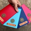 Vỏ bọc hộ chiếu khắc tên FREE + charm logo - Giá 120.000 VND, bảo vệ & thời trang 5