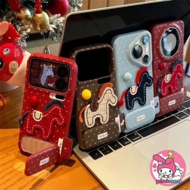 Vỏ Bọc iPhone 17-11 X Xr Xs Max 8 7 Plus - Chấm Bi Nhãn Thêu Pony Giá Đỡ 18.360 VND