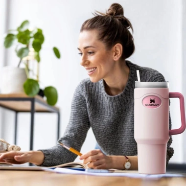 Vỏ chai nước silicone cấp thực phẩm 40oz: chống rơi, bảo vệ va đập, thoải mái cầm