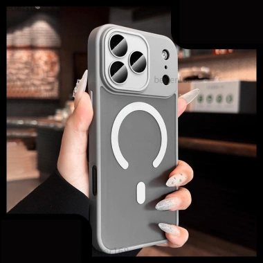 Vỏ iPhone Luxury Matte nửa trong, chống sốc, silicone cao cấp cho iPhone 17/16/15/14/13/12 Pro Max - Giá ưu đãi 64.300₫