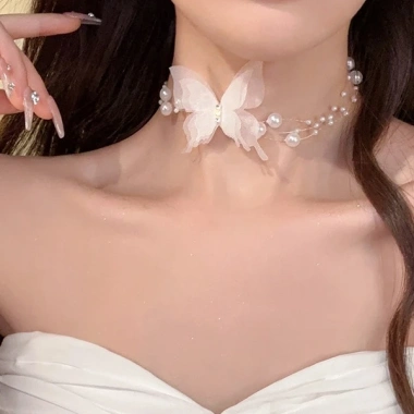 Vòng Cổ Choker Butterfly Đính Hạt Ngọc Sang Trọng, Dây Sợi Mảnh Voan 20.900 VNĐ by.Lisa