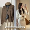 Vòng cổ da đa chức năng kẹp kính mắt Her – Dây đeo cổ túi mini đựng xu thời trang 9