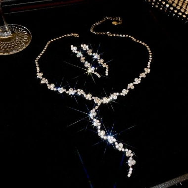 Vòng Cổ DREJEW Kim Cương Sóng Tròn Xương Đòn Dây Chuyền Đi Lại Nữ Giá 65.100₫ 10 Vòng Cổ DREJEW Kim Cương Sóng Tròn Xương Đòn Dây Chuyền Đi Lại Nữ Giá 65.100₫ 10
