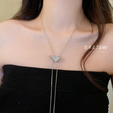 Vòng cổ DREJEW kim cương tam giác đơn giản, nhẹ nhàng, cá tính phong cách Âu Mỹ, không dị ứng, giá chỉ 62.310₫