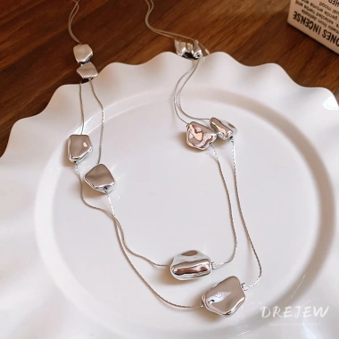 Vòng cổ hình học không đều nữ - Thiết kế đa năng, dây chuyền áo len giá 79.980₫