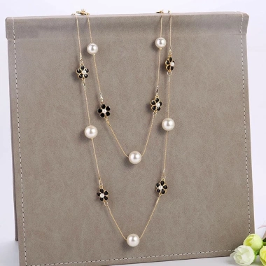 Vòng cổ Hoa Trà đính ngọc trai sang trọng, đa dạng cách mặc - Giá chỉ 80.850₫ 5