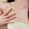 Vòng cổ nữ hai lớp hoa trà đính ngọc màu vàng cá tính – Giảm giá còn 16.879₫