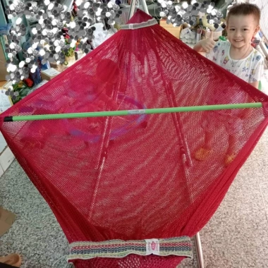 Võng Lưới 2 Lớp Đầu Nẹp Vải Cứng Bền Đẹp Màu Đỏ 2m4x1m4 - Giá chỉ 95.000đ 3