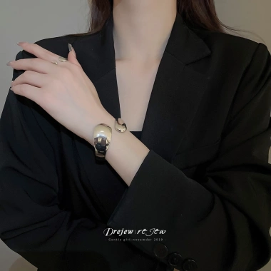 Vòng tay DREJEW mở hình bầu dục kim loại bóng sang trọng, đa năng, phong cách châu Âu-Mỹ - Giá ưu đãi 50.220 VND