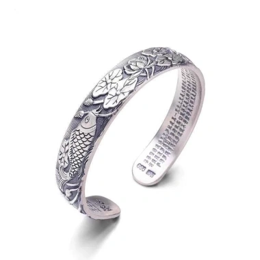 Vòng Tay Retro Trái Tim Kinh Dị Dân Tộc Sen, Chắc Chắn Điều Chỉnh, Giá Ưu Đãi 71,610 VND 2 Vòng Tay Retro Trái Tim Kinh Dị Dân Tộc Sen, Chắc Chắn Điều Chỉnh, Giá Ưu Đãi 71,610 VND 2