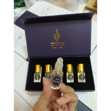Xả kho giá gốc tinh dầu nước hoa Dubai nam nữ - lẻ 1 chai 28k, set 5 chai 34.720đ 7 Xả kho giá gốc tinh dầu nước hoa Dubai nam nữ - lẻ 1 chai 28k, set 5 chai 34.720đ 7