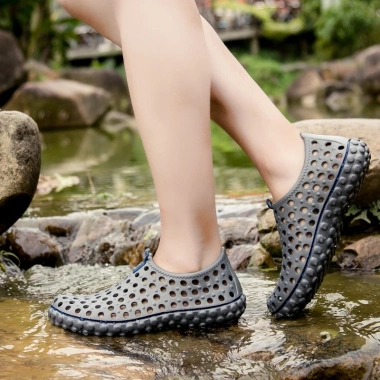 Xăng đan cao su đi biển đục lỗ thoáng khí, chống trượt, nam size 39-44 - 128.917₫