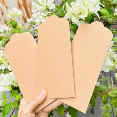 Xấp 10 bao lì xì trơn giấy kraft dây cứng tự vẽ, trang trí, viết thư pháp giá 24.500₫
