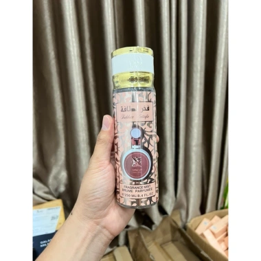 Xịt Thơm Body YaPa Hương Phấn Sang Trọng 250ml - Giá chỉ 52.900₫, giảm 14.283₫ 4 Xịt Thơm Body YaPa Hương Phấn Sang Trọng 250ml - Giá chỉ 52.900₫, giảm 14.283₫ 4