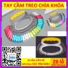 Xtay cầm thẻ chìa khóa 28 lỗ - Móc khóa Key Tag Combo 50, Thẻ nhựa ddcg3 đánh dấu vali - Giá 50.000 VND