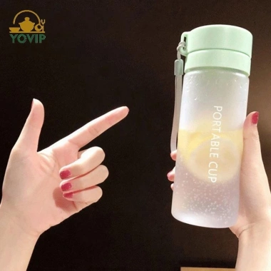 YOVIP 600ml Chai Thể Thao Trong Suốt - Infuser Trái Cây Chanh, Dung Tích Lớn Di Động, Nhựa VN Giá 70.290 VND