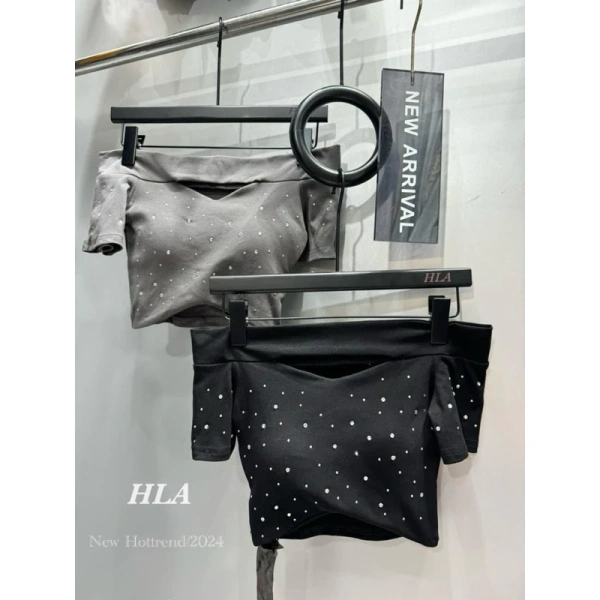 Như bảng trên cho thấy, áo croptop giá 109,000 đồng vẫn giữ được mức độ hài hòa về kiểu dáng và chất lượng cho người tiêu dùng thông thường. (Ảnh 5)