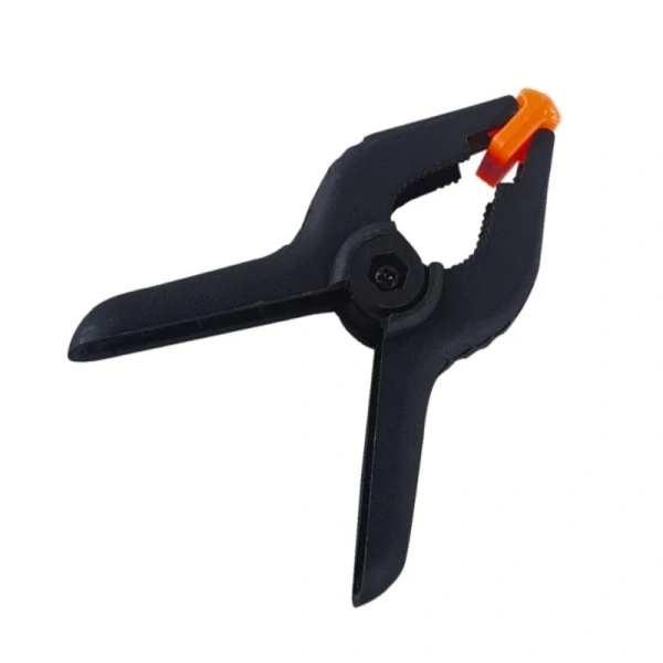 Ưu điểm: Lò xo làm bằng nylon hoặc hợp kim chịu lực tốt, độ bền cao, đầu kẹp được bọc mềm giảm hỏng giấy. (Ảnh 4) Ưu điểm: Lò xo làm bằng nylon hoặc hợp kim chịu lực tốt, độ bền cao, đầu kẹp được bọc mềm giảm hỏng giấy. (Ảnh 4)