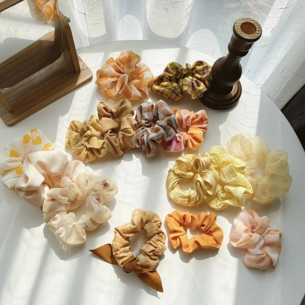 Việc nhận biết thời điểm thích hợp để thay mới băng đô là quan trọng để tránh các vấn đề về da đầu và tóc. (Ảnh 4)