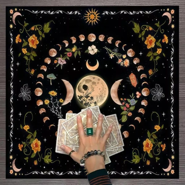 Giá bán gốc của Khăn trải bàn Tarot Moon Phase Witchcraft là 133,947 VND, nhưng hiện tại đang có mức giảm giá đặc biệt còn 108,900 VND trên Marketplace TriMap. (Ảnh 4)