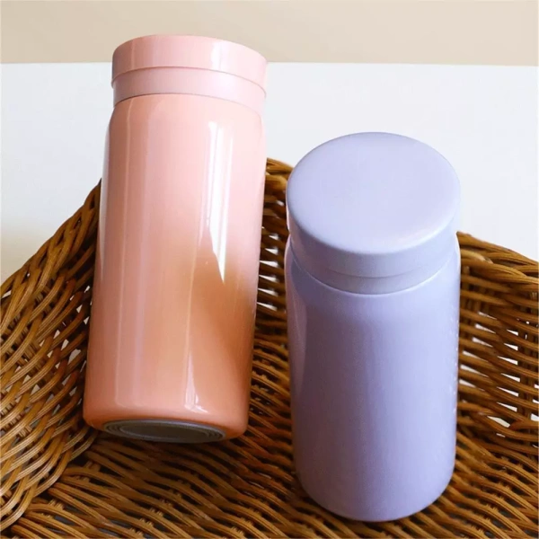 Để đánh giá độ hiệu quả thực sự của cốc giữ nhiệt mini, ta cần quan tâm tới hai tiêu chí chính: thời gian giữ nhiệt và mức độ duy trì nhiệt độ so với môi trường bên ngoài. (Ảnh 3)