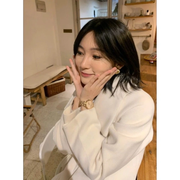 Đồng hồ sang trọng thiết kế táo bạo thường khiến người dùng bất ngờ bởi độ bền của dây đeo. - Ảnh 2