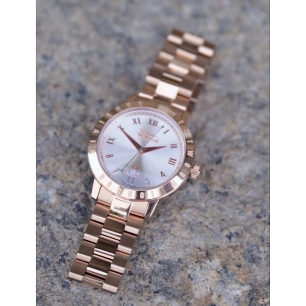 Đồng hồ Vivienne Westwood, auth chính hãng đã nhanh chóng thu hút sự chú ý của những người yêu thích thời trang đẳng cấp nhờ vào thiết kế độc đáo, phá cách. (Ảnh 3)