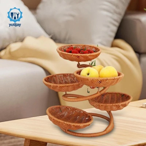 Giỏ đa tầng mini trên bàn cà phê giúp sắp xếp thực phẩm, nhưng lại gây cản trở khi di chuyển đồ nhẹ - Ảnh 2