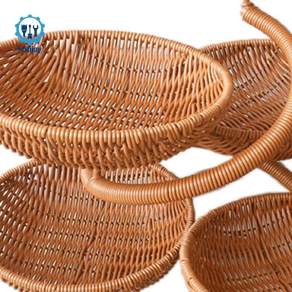 Giỏ đa tầng mini trên bàn cà phê giúp sắp xếp thực phẩm, nhưng lại gây cản trở khi di chuyển đồ nhẹ - Ảnh 3