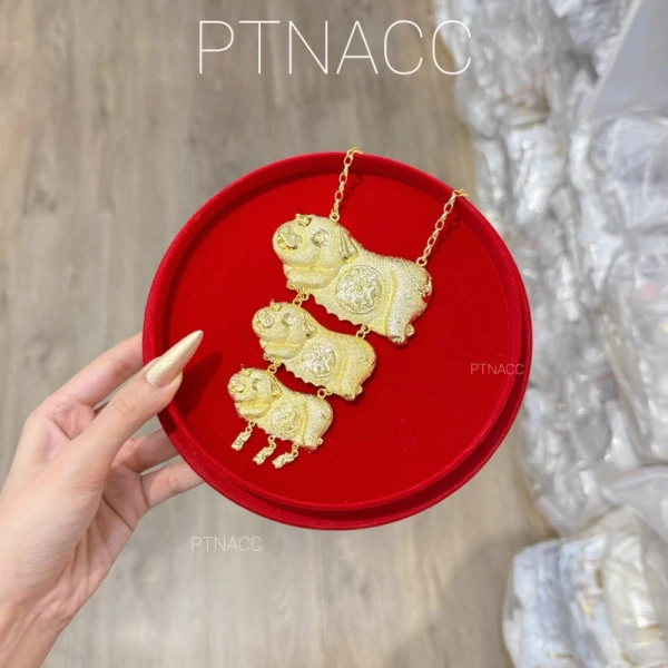 Độ bền của một chiếc dây chuyền không chỉ phụ thuộc vào chất liệu kim loại mà còn chịu ảnh hưởng từ nhiều yếu tố khác nhau. (Ảnh 3)