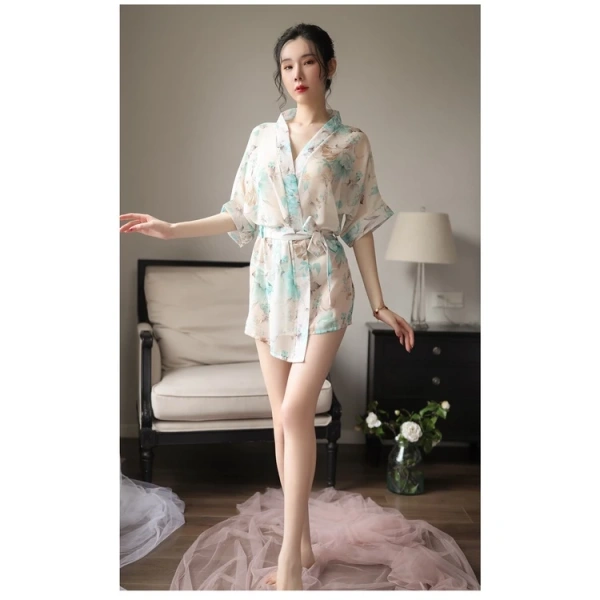 Kỳ vọng áo choàng ngủ sexy sẽ khiến đêm trở nên lãng mạn, nhưng thực tế lại mang đến những bất ngờ khác - Ảnh 3 Kỳ vọng áo choàng ngủ sexy sẽ khiến đêm trở nên lãng mạn, nhưng thực tế lại mang đến những bất ngờ khác - Ảnh 3
