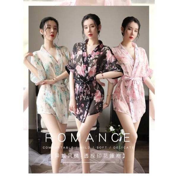 Kỳ vọng áo choàng ngủ sexy sẽ khiến đêm trở nên lãng mạn, nhưng thực tế lại mang đến những bất ngờ khác - Ảnh 5 Kỳ vọng áo choàng ngủ sexy sẽ khiến đêm trở nên lãng mạn, nhưng thực tế lại mang đến những bất ngờ khác - Ảnh 5