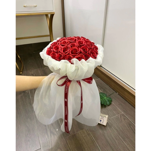 Những chi tiết người mua thường bỏ lỡ khi chọn bó hoa sáp tròn làm quà sinh nhật - Ảnh 1