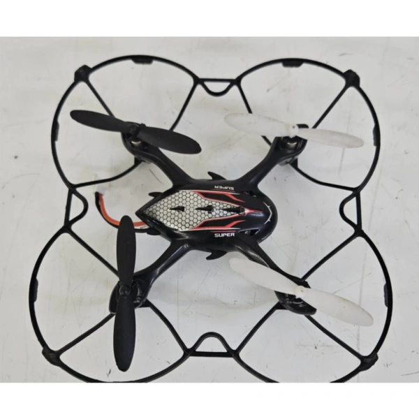 Trên bàn làm việc, gắn drone lên một giá đỡ ổn định, bật nguồn và kiểm tra phản hồi của motor khi nhận lệnh từ điều khiển từ xa. (Ảnh 5)