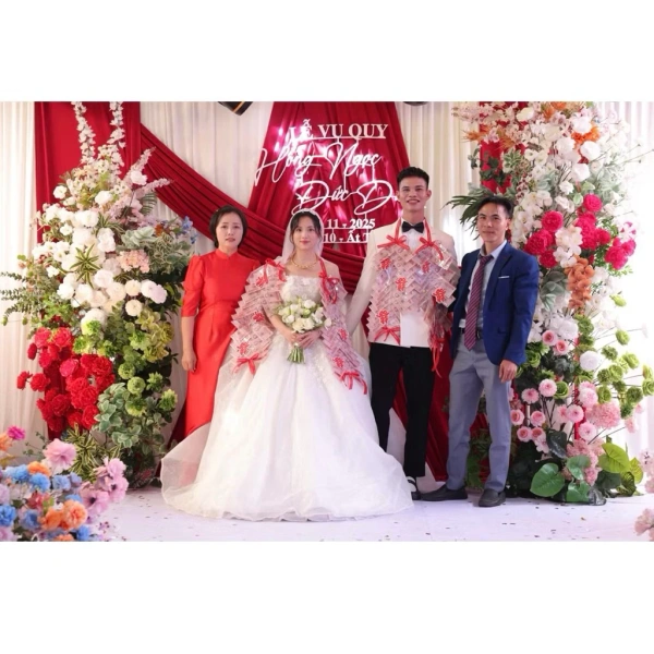Dù sash thường chỉ được sử dụng một lần, nhiều người lại muốn giữ lại làm kỷ niệm hoặc tái sử dụng cho các dịp khác. (Ảnh 5)
