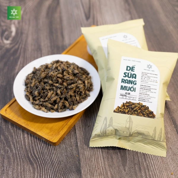 Dế sữa rang muối thường được so sánh với các loại hạt rang muối, bánh snack, và cả thịt khô. (Ảnh 2) Dế sữa rang muối thường được so sánh với các loại hạt rang muối, bánh snack, và cả thịt khô. (Ảnh 2)