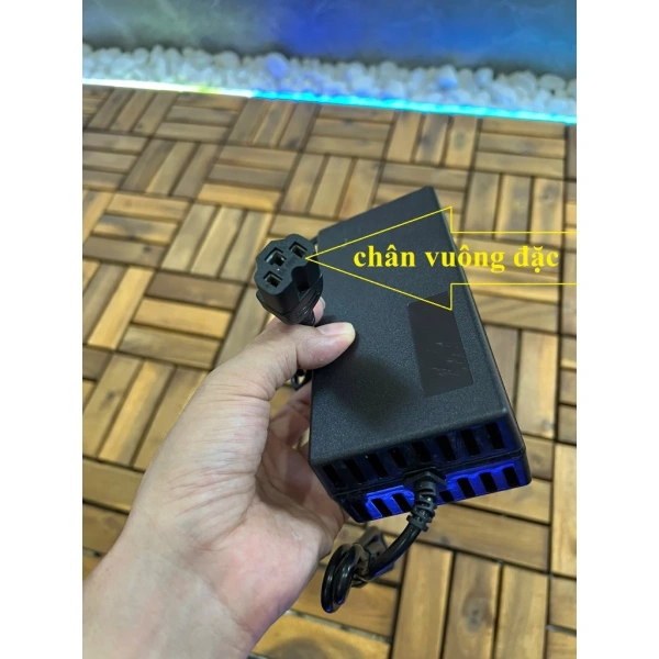 Pin lithium có nguy cơ cháy nổ khi chịu quá áp, nhiệt độ cao hoặc bị ngắn mạch. (Ảnh 2) Pin lithium có nguy cơ cháy nổ khi chịu quá áp, nhiệt độ cao hoặc bị ngắn mạch. (Ảnh 2)