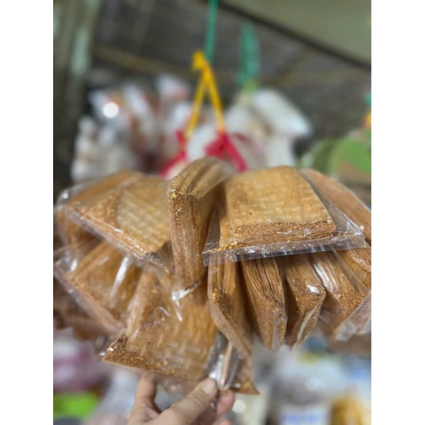 Bánh tráng mini cay siêu mạnh: Đừng để kích cỡ nhỏ khiến bạn ăn không kiểm soát