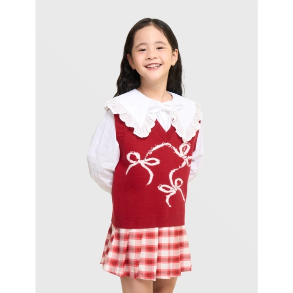 Áo gilet len không tay cho bé gái ấm áp nhưng lại khiến con khó di chuyển trong các hoạt động ngoài trời - Ảnh 5