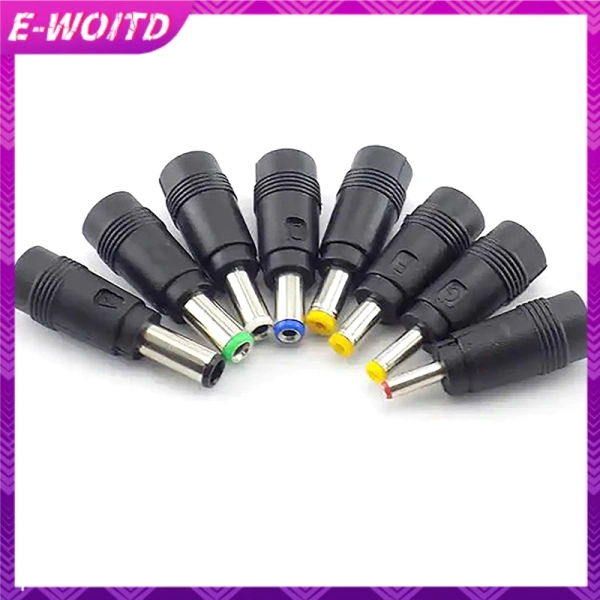 Đa số các bộ chuyển đổi nguồn laptop hiện nay được làm bằng nhựa ABS hoặc hợp kim nhôm, với thiết kế “có thể cất gọn”. (Ảnh 2)