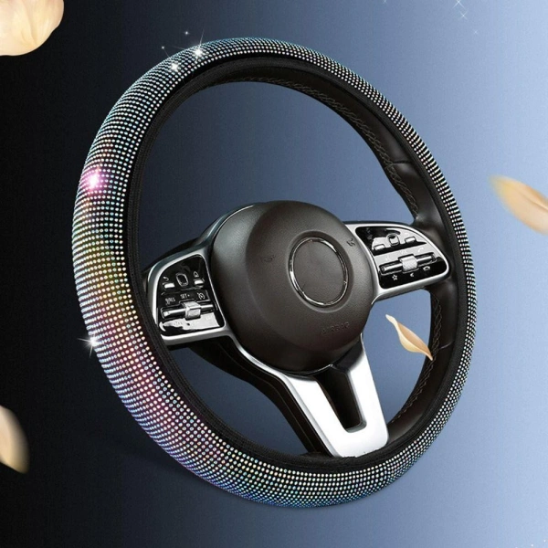 Bọc vô lăng lấp lánh tăng vẻ thời trang nhưng thực tế lại gây trơn trượt khi đường ướt - Ảnh 3 Bọc vô lăng lấp lánh tăng vẻ thời trang nhưng thực tế lại gây trơn trượt khi đường ướt - Ảnh 3