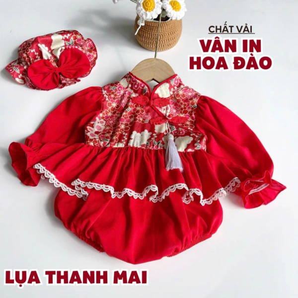 Với mong muốn giữ ấm cho bé trong mùa thu đông, nhiều thương hiệu lựa chọn vải dày, nhưng đồng thời giảm khả năng thấm hút. (Ảnh 2)