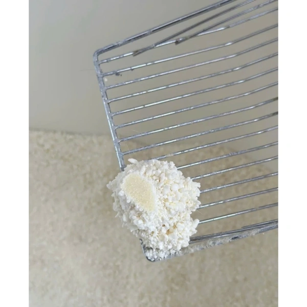 Cát sắn cho mèo khử mùi nhanh nhưng bụi mịn vẫn khiến việc dọn vệ sinh trở nên phiền phức hơn - Ảnh 2 Cát sắn cho mèo khử mùi nhanh nhưng bụi mịn vẫn khiến việc dọn vệ sinh trở nên phiền phức hơn - Ảnh 2